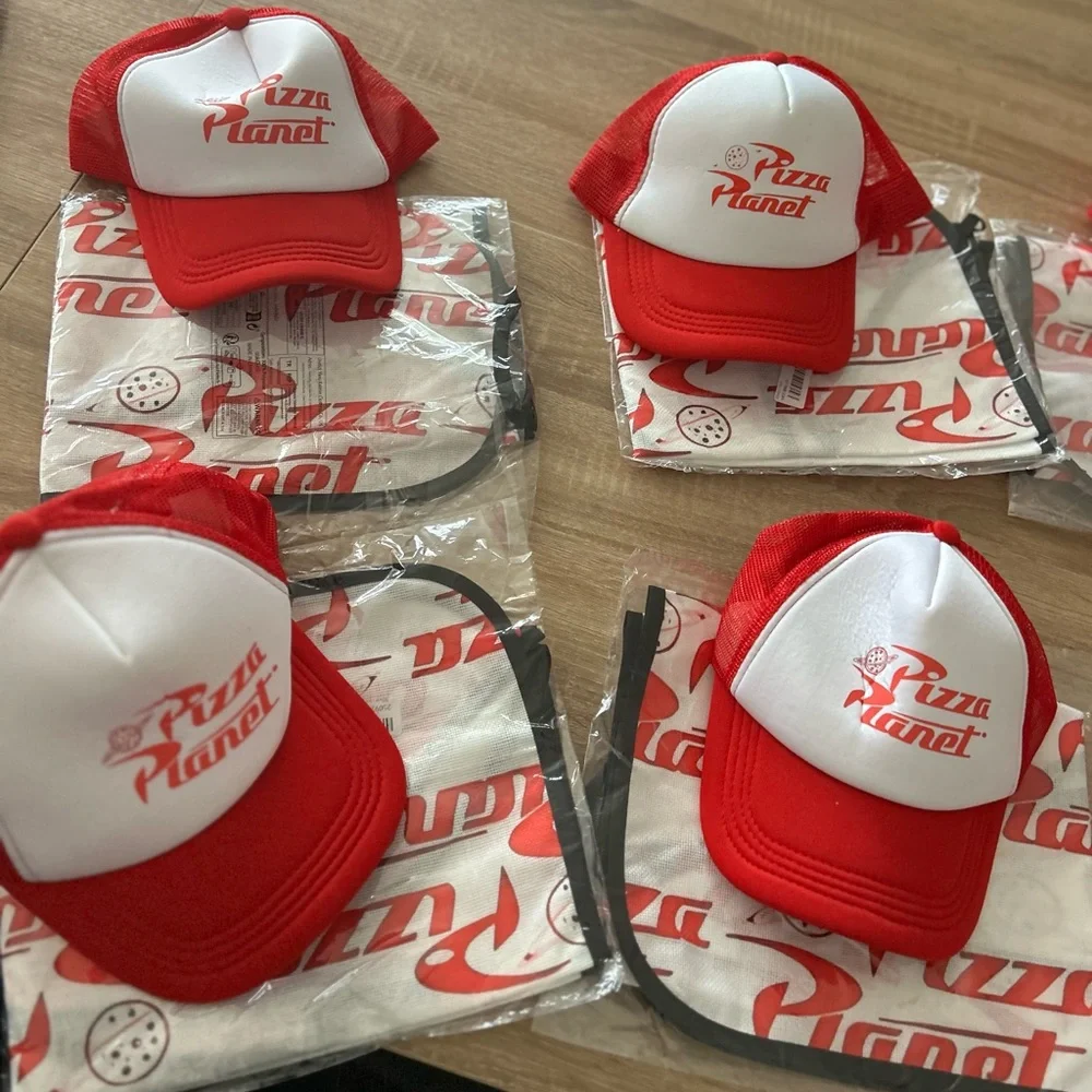 Group Halloween costume 5 people pizza planet apron and hat set adult size OSFM